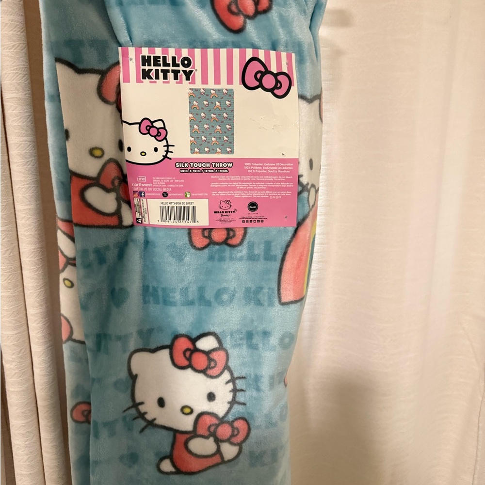 Hello kitty blanket new blue rainbows
